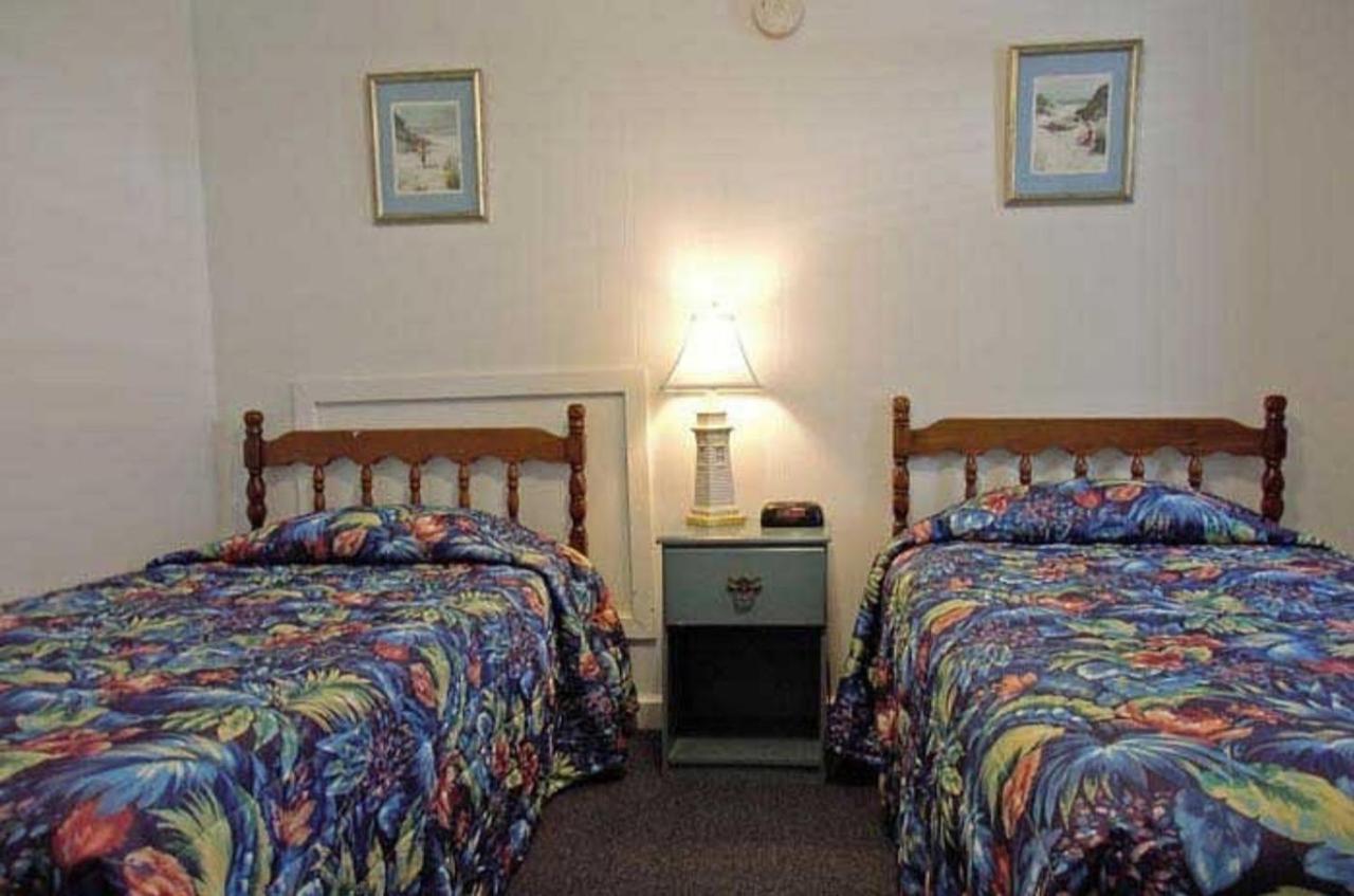 Carriage House Motel Cottages & Suites Wells Luaran gambar